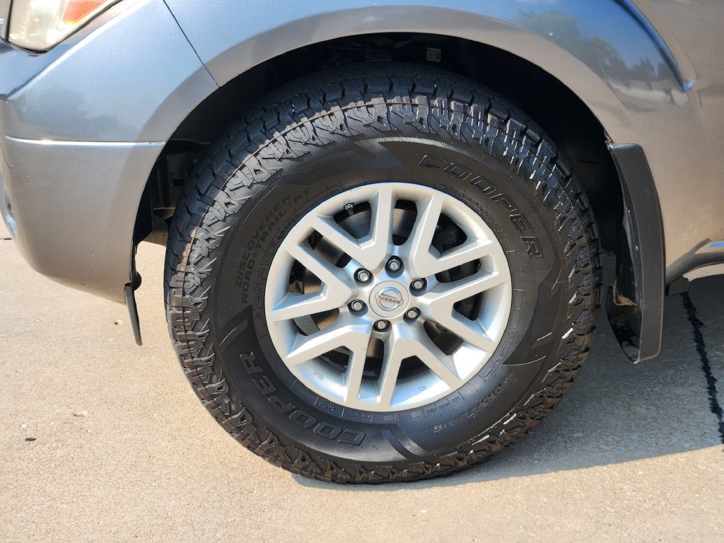Used 2019 Nissan Frontier SV AWD/4WD image 12
