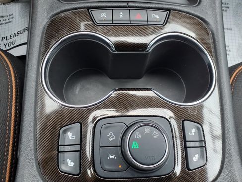 Used 2023 GMC Acadia AT4 AWD/4WD image 28