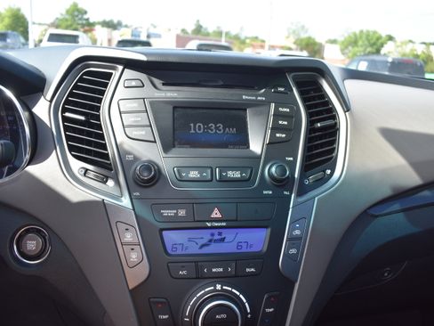Used 2015 Hyundai Santa Fe Sport w/ Option Group 03 FWD image 19