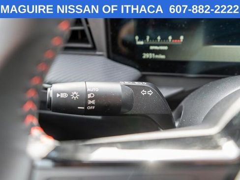 Used 2025 Nissan Kicks SR AWD/4WD image 22
