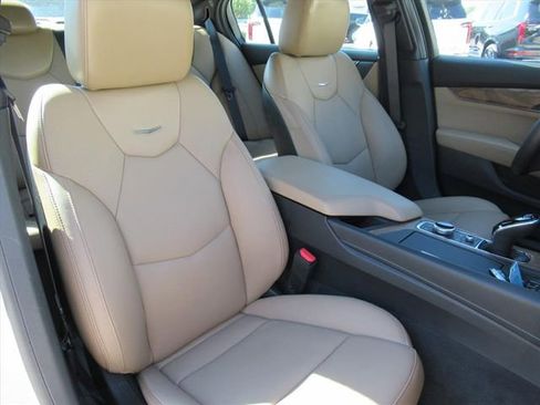 Used 2025 Cadillac CT5 Premium Luxury image 10