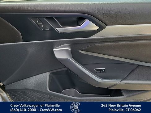 Certified 2024 Volkswagen Jetta SE FWD image 41