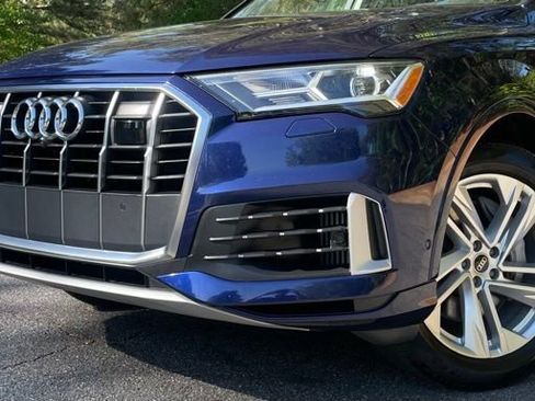 Used 2022 Audi Q7 3.0T Premium Plus w/ Premium Plus Package AWD/4WD image 3