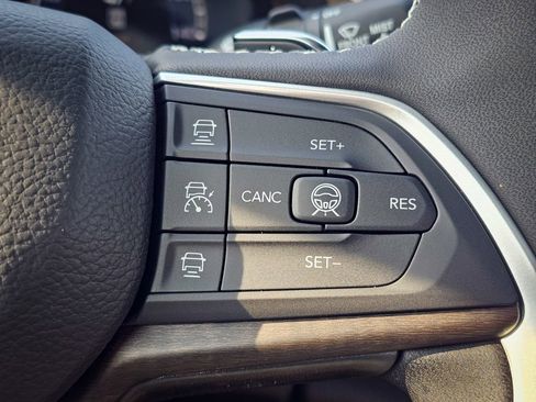 New 2026 Jeep Grand Cherokee Laredo image 20