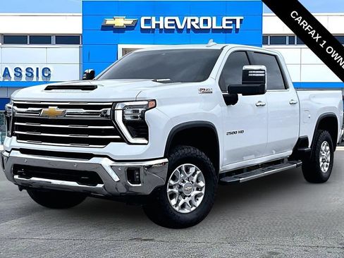 Used 2024 Chevrolet Silverado 2500 LTZ w/ LTZ Convenience Package AWD/4WD image 2