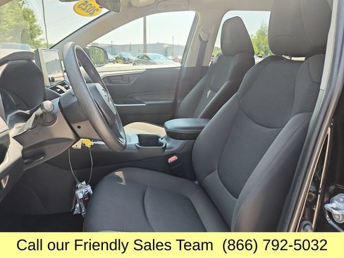 Certified 2025 Toyota RAV4 LE AWD/4WD image 11