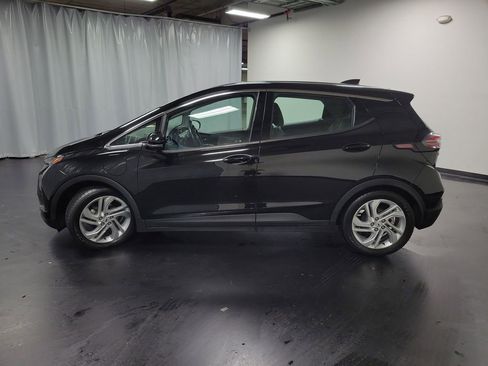Used 2022 Chevrolet Bolt LT FWD image 5
