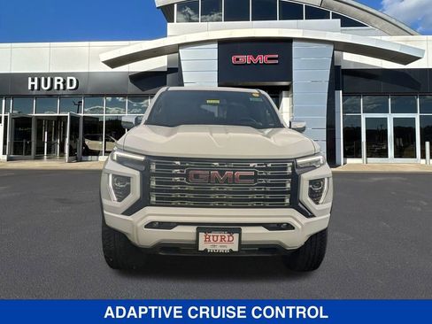 New 2025 GMC Canyon Denali image 9