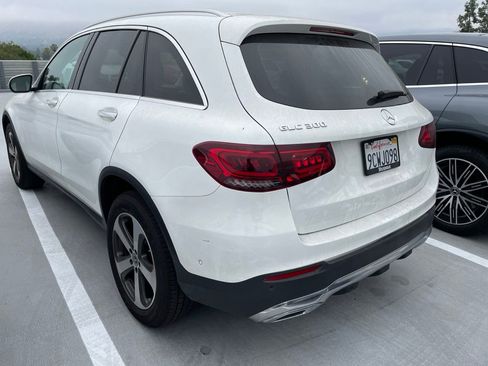 Used 2022 Mercedes-Benz GLC 300 image 4