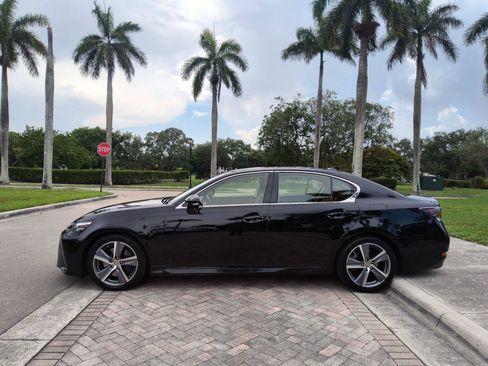 Used 2017 Lexus GS 350 w/ Preferred Accessory Package RWD image 17