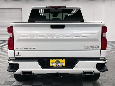 Used 2024 Chevrolet Silverado 1500 High Country w/ High Country Premium Package AWD/4WD image 5
