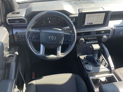 Used 2025 Toyota 4Runner SR5 RWD image 9
