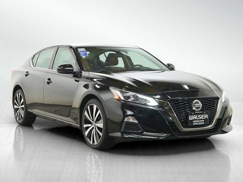 Used 2020 Nissan Altima 2.5 SR w/ Premium Package AWD/4WD image 7