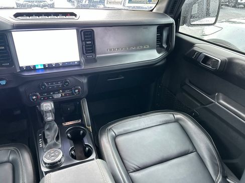 Used 2025 Ford Bronco Badlands AWD/4WD image 11