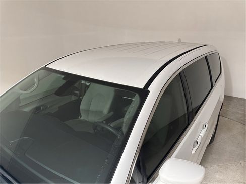 Used 2018 Chrysler Pacifica Touring Plus image 12