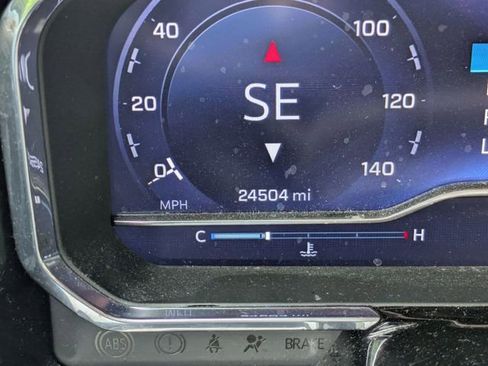Used 2024 Chevrolet Silverado 1500 LT AWD/4WD image 19