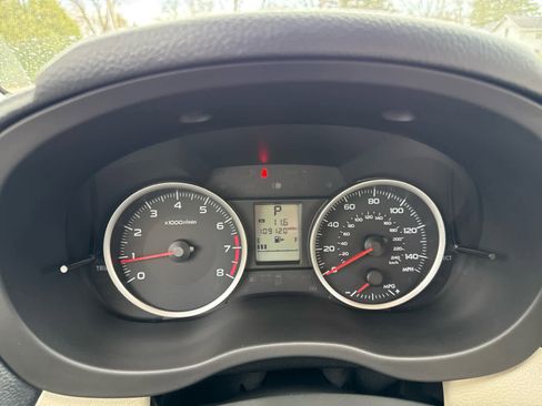 Used 2014 Subaru Crosstrek 2.0i Premium image 18