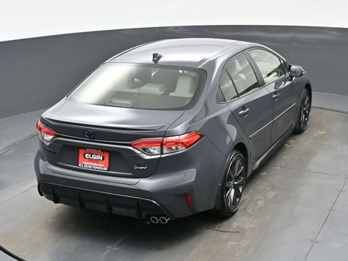 Used 2025 Toyota Corolla SE w/ SE Premium Package image 40