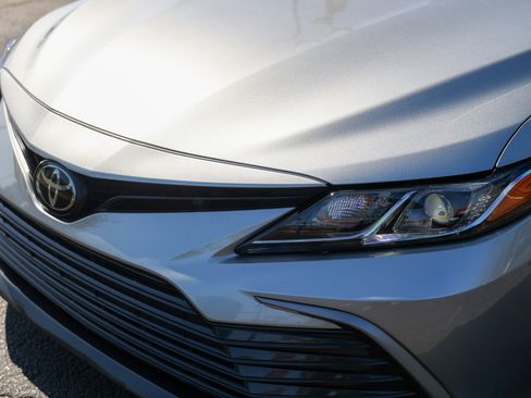 Used 2023 Toyota Camry LE FWD image 35