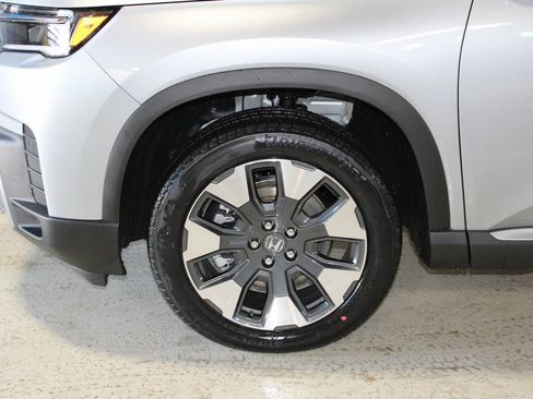 New 2026 Honda Pilot Elite image 6