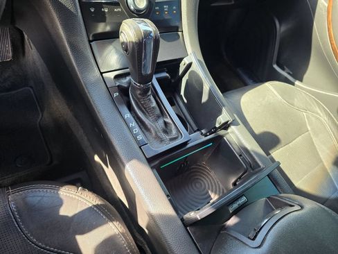Used 2014 Ford Taurus Limited FWD image 22