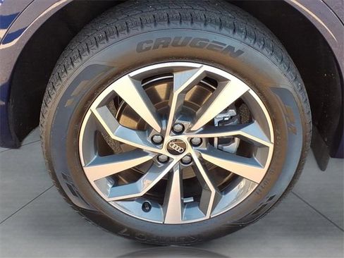 Used 2023 Audi Q5 2.0T Premium Plus w/ Premium Plus Package image 7