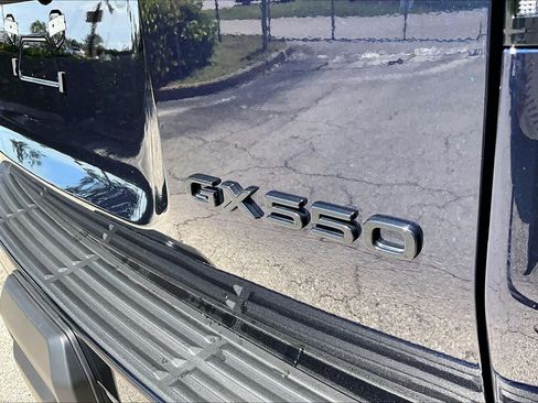 Used 2025 Lexus GX 550 w/ Accessory Package (Z1) AWD/4WD image 10