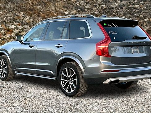 Used 2019 Volvo XC90 T6 Momentum w/ Advanced Package image 10