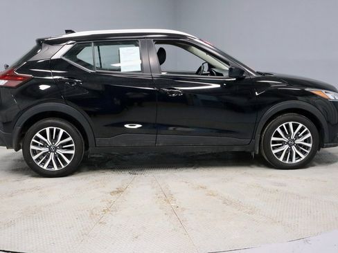 Certified 2023 Nissan Kicks SV image 12