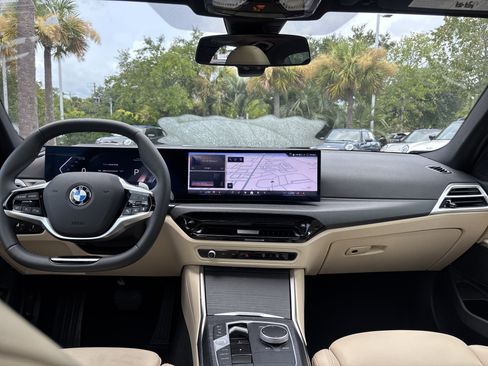 Used 2025 BMW 330i Sedan RWD image 29