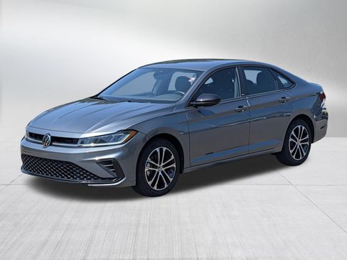 Certified 2025 Volkswagen Jetta Sport FWD image 3