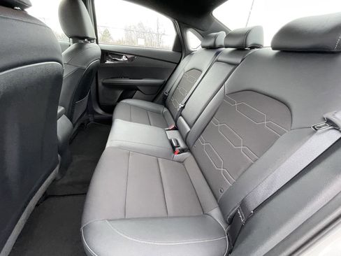 Used 2023 Kia Forte GT-Line image 15