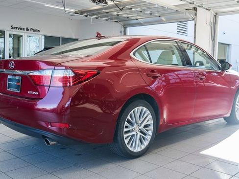 Used 2013 Lexus ES 350 w/ Luxury Pkg image 6