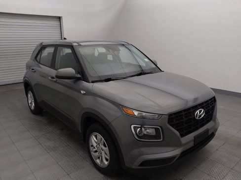 Used 2022 Hyundai Venue SE image 13