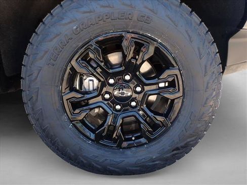 Used 2022 Chevrolet Silverado 1500 ZR2 w/ Technology Package AWD/4WD image 7