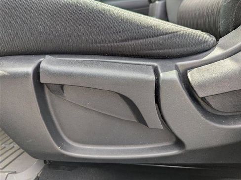 Used 2020 Nissan Rogue S AWD/4WD image 11