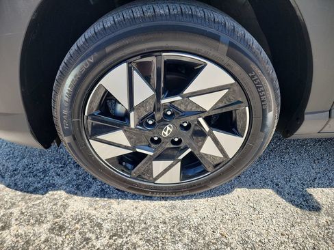 Used 2025 Hyundai Kona SEL FWD image 11