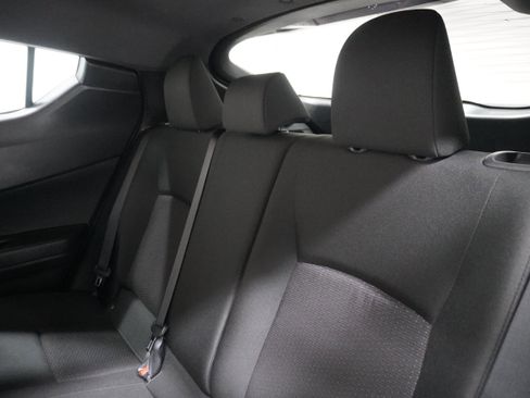 Used 2019 Toyota C-HR image 12