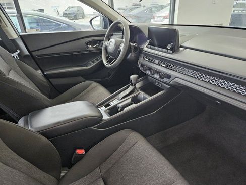 Used 2024 Honda Accord EX image 12