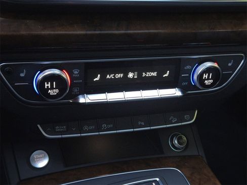 Used 2018 Audi Q5 2.0T Premium Plus w/ Premium Plus Package image 21