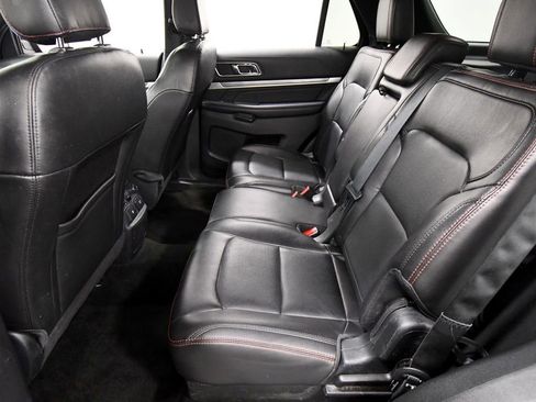 Used 2018 Ford Explorer Sport w/ Equipment Group 401A AWD/4WD image 15