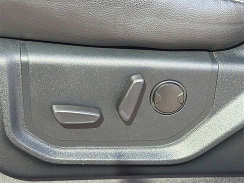 Used 2021 Ford F250 Lariat w/ Lariat Value Package image 21
