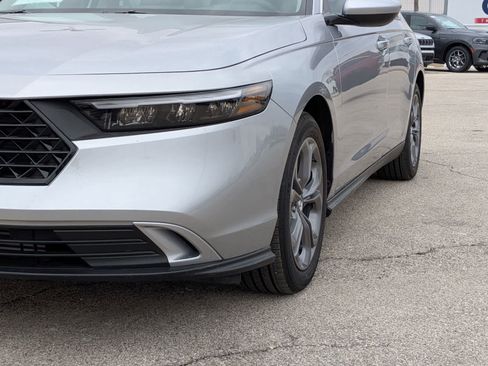 Certified 2023 Honda Accord EX image 10