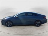 Used 2022 Hyundai Elantra SEL w/ Convenience + Premium Package image 2