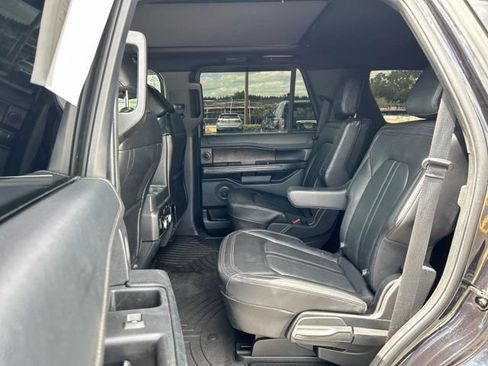 Used 2021 Ford Expedition Limited AWD/4WD image 14