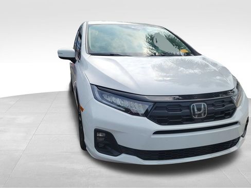 Certified 2025 Honda Odyssey EX-L image 16
