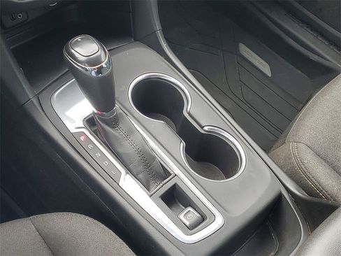 Used 2018 Chevrolet Equinox LT image 62