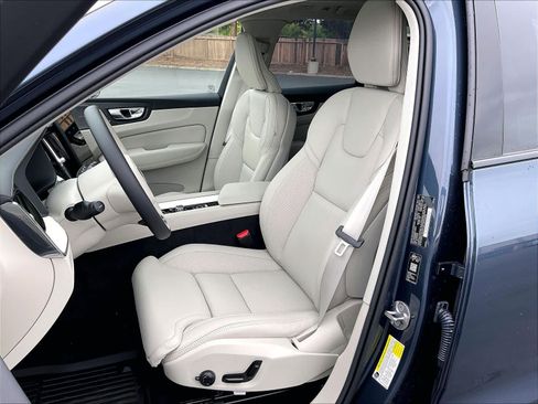 New 2026 Volvo XC60 T8 Ultra w/ Protection Package Premier AWD/4WD image 11