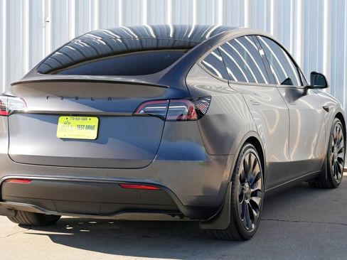 Used 2022 Tesla Model Y Performance image 53