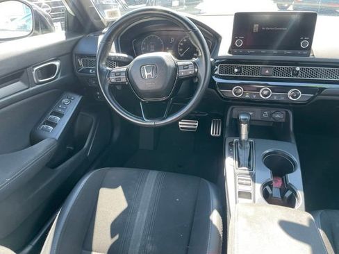 Used 2023 Honda Civic Sport image 8